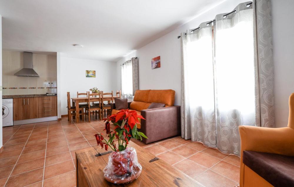 Hostal Antiguo Hospital Linares de Mora エクステリア 写真