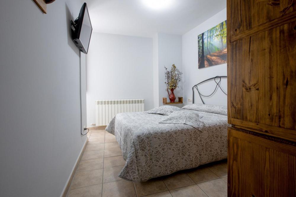 Hostal Antiguo Hospital Linares de Mora エクステリア 写真