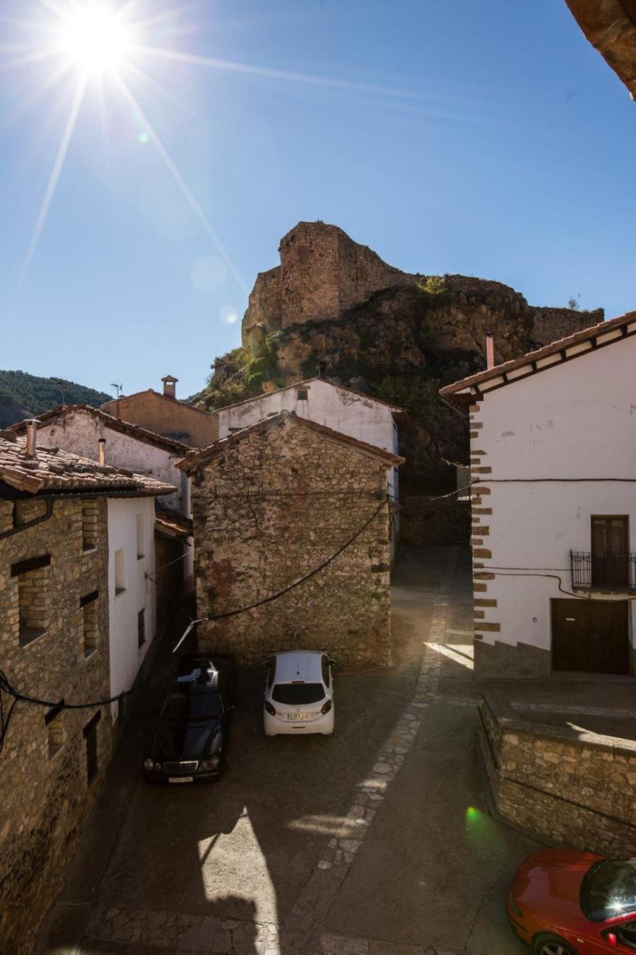 Hostal Antiguo Hospital Linares de Mora エクステリア 写真
